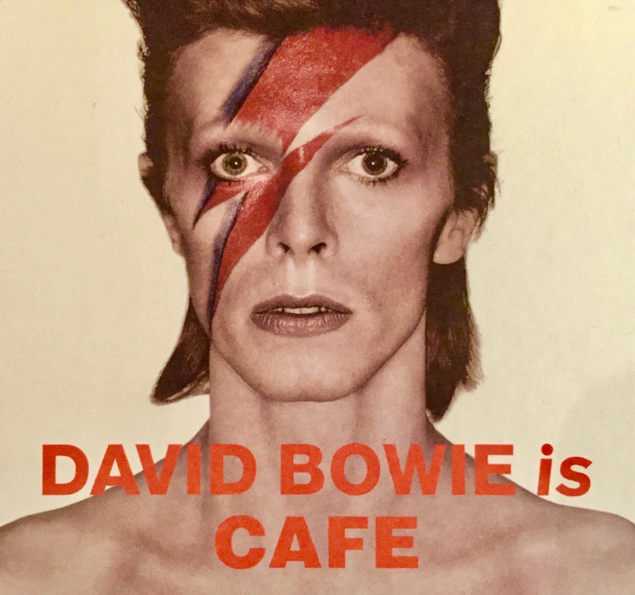 『DAVID BOWIE is CAFE』